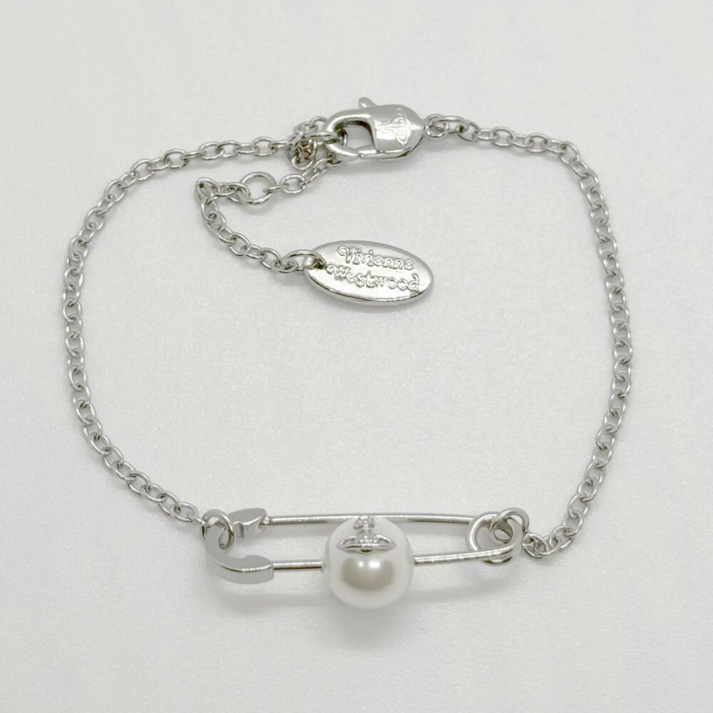 Vivienne Westwood Safety Pin White Pearl Orb Charm Nana Bracelet